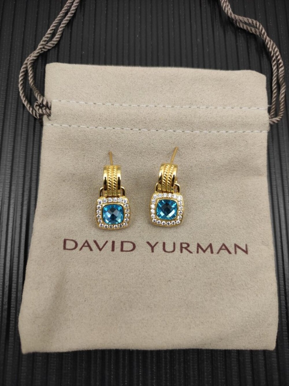 🦄David Yurman🦄 blue diamond stud earrings